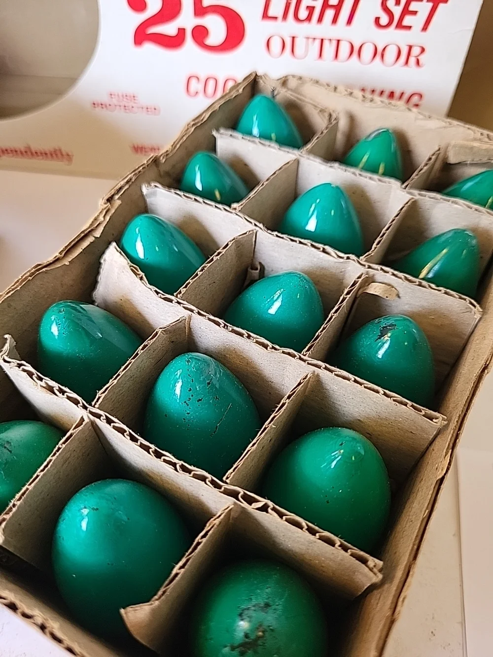 Vintage Ritz 25-Light Outdoor Christmas Bulb Set  Red & Green Bulbs Only No Cord